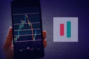 Bullish Engulfing Pattern: How to Read and Trade